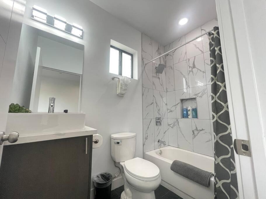 Delightful Town Home Close To Dtla Los Angeles Bagian luar foto