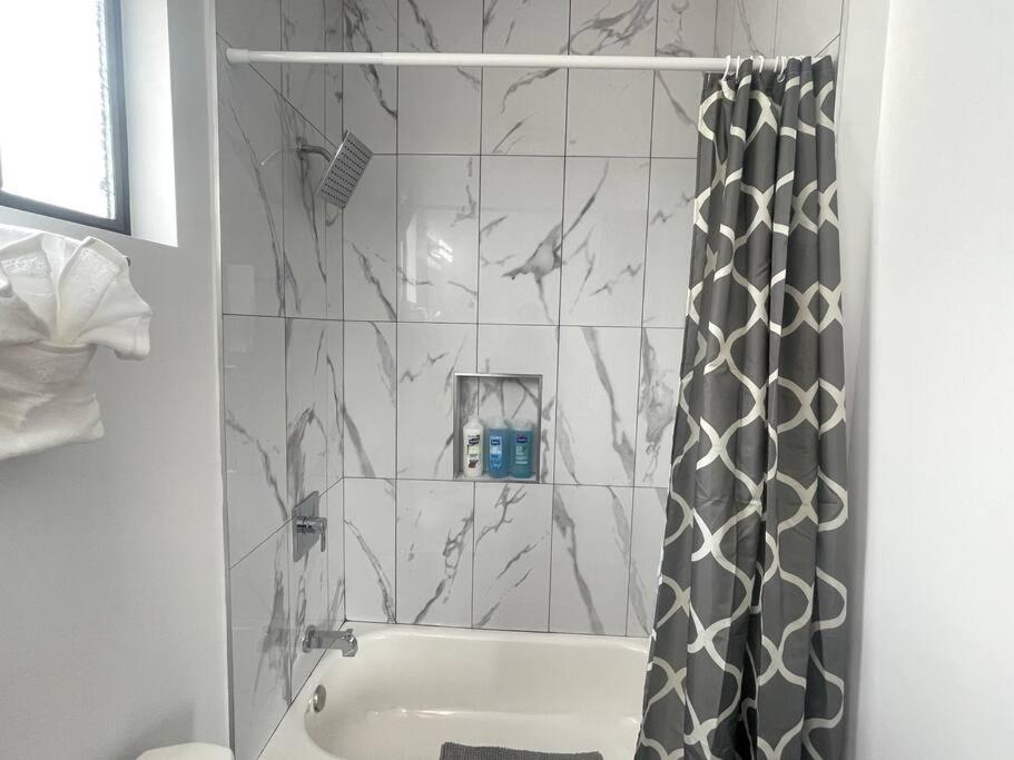 Delightful Town Home Close To Dtla Los Angeles Bagian luar foto