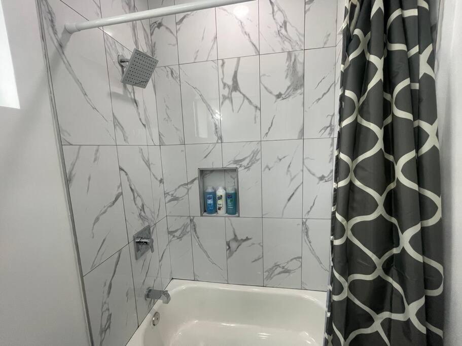 Delightful Town Home Close To Dtla Los Angeles Bagian luar foto